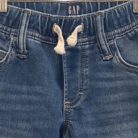 GAP Denim Stretch Slim Pull-On Faux Distressed Jeans | Size 6-7 Small - Picture 7 of 7